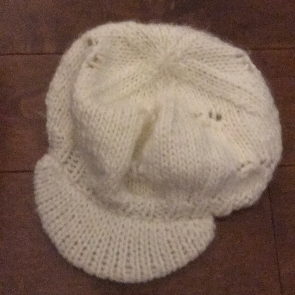 🎄White Knit Hat 🎄